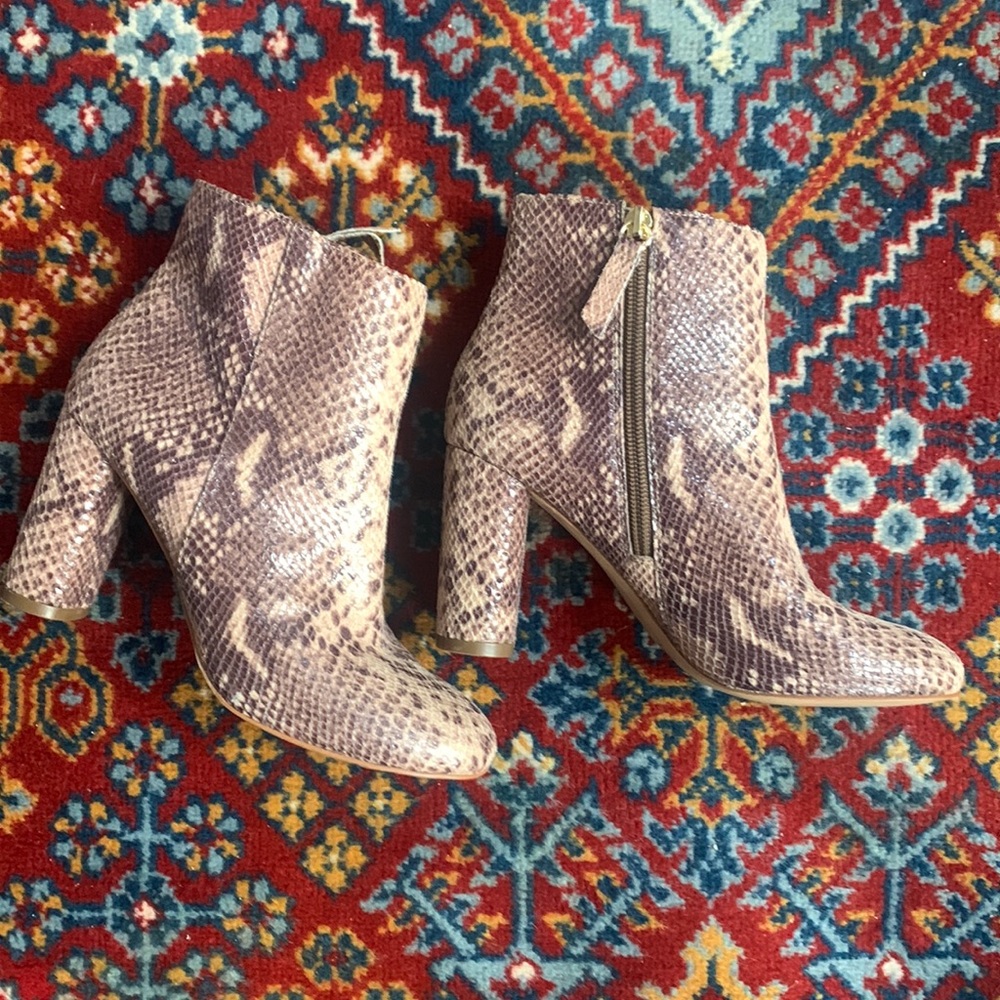 I.N.C. International Concepts Taytee Women's Snake Skin Style Ankle Zip Boot